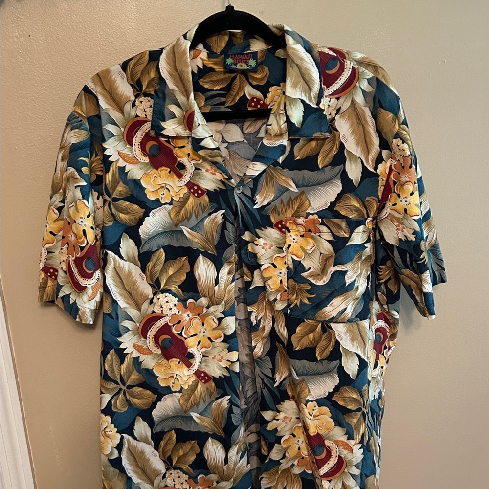 Men’s Floral Hawaiian Shirt